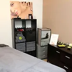 Boutique Art De Vivre & Отель