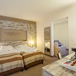 Boutique Art De Vivre & Hotel 4*