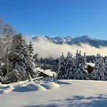 Boutique Art De Vivre & Отель 4*