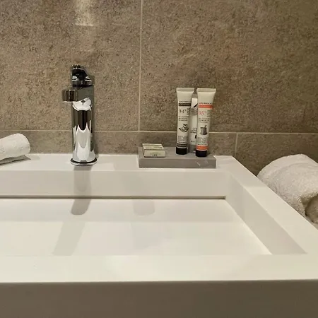 Hotel Boutique Art De Vivre & 4*