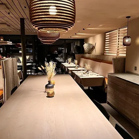 Boutique Art De Vivre & Hotel 4*