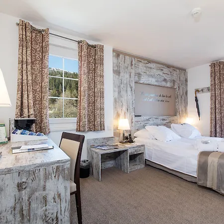 Boutique Art De Vivre &