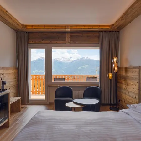 Boutique Art De Vivre & Hotel 4*