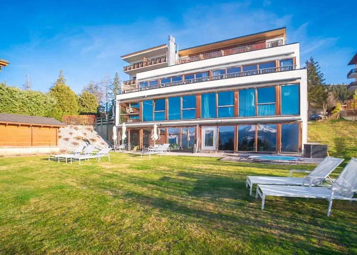 Boutique Art De Vivre & 4*