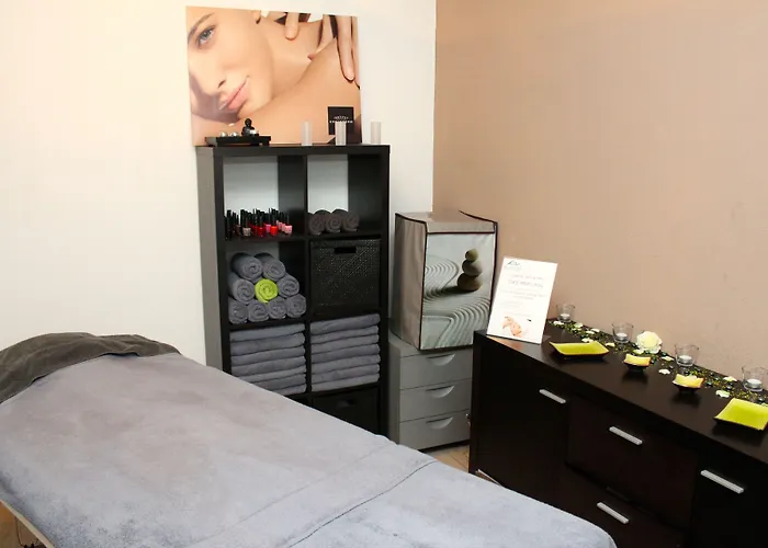 Boutique Art De Vivre & Hotel