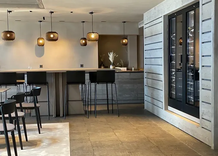 Boutique Art De Vivre & Hotell 4*