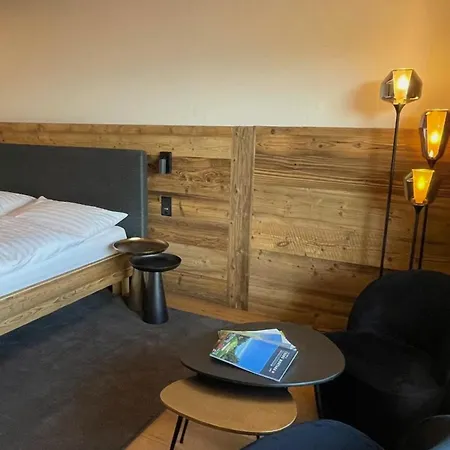 Boutique Art De Vivre & 4* Crans-Montana